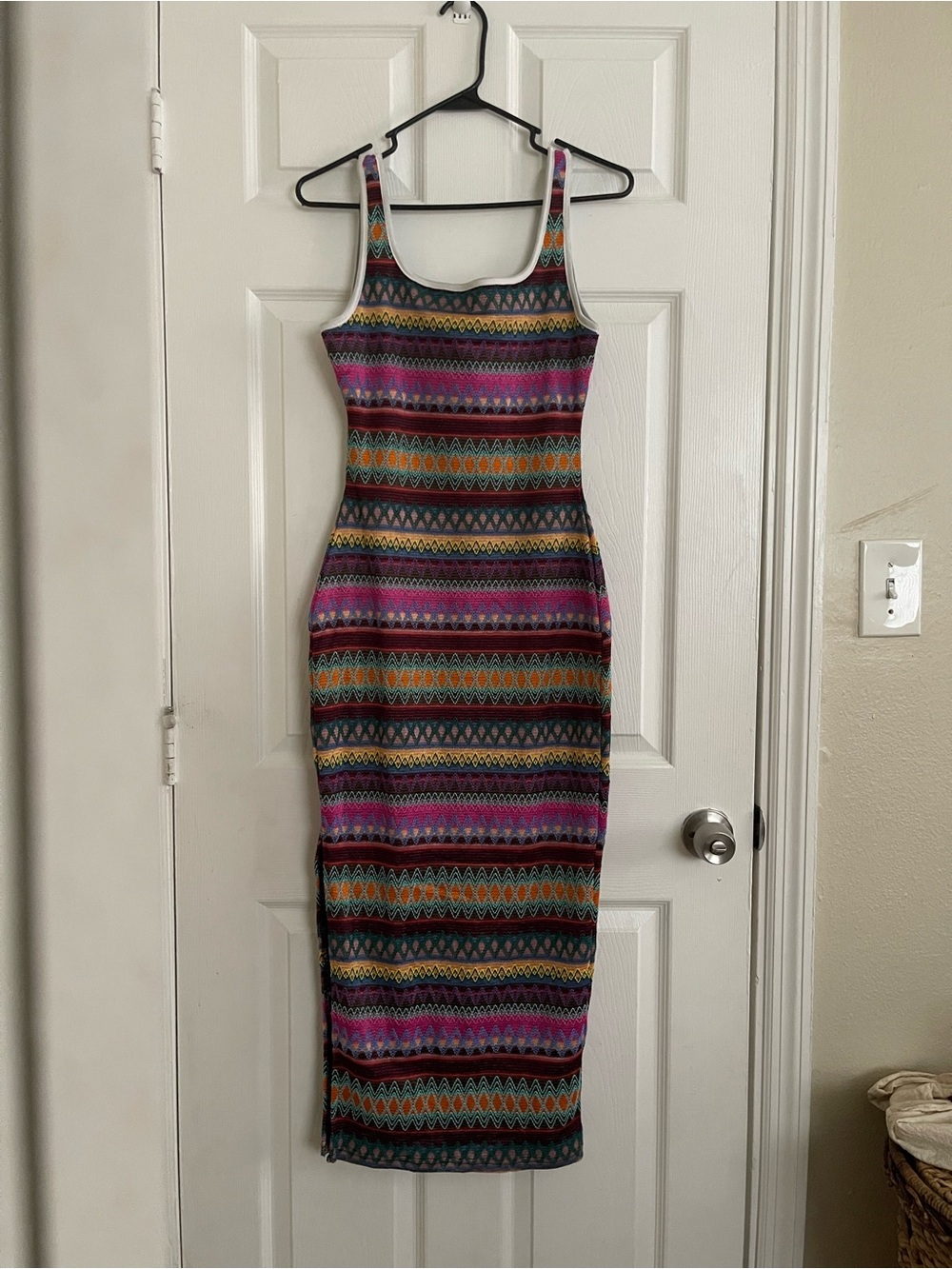 Striped Scoop-Neck Bodycon Midi Dress Multicolor